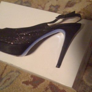 Vannel Black Glitter/Satin 4" Heels Size 7